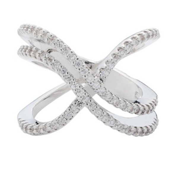 Sparkling White Gold Criss-Cross Diamond Ring - Picture 2 of 6